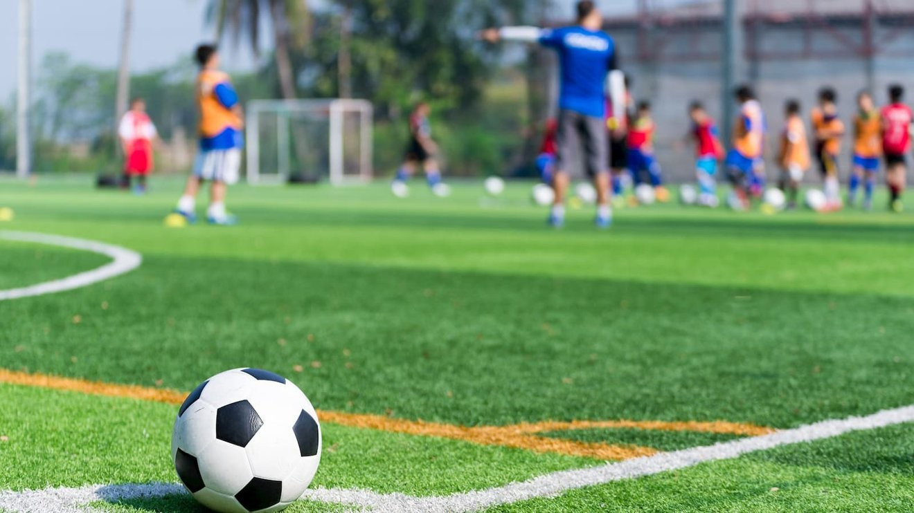 دوره مدرسه فوتبال پاییز